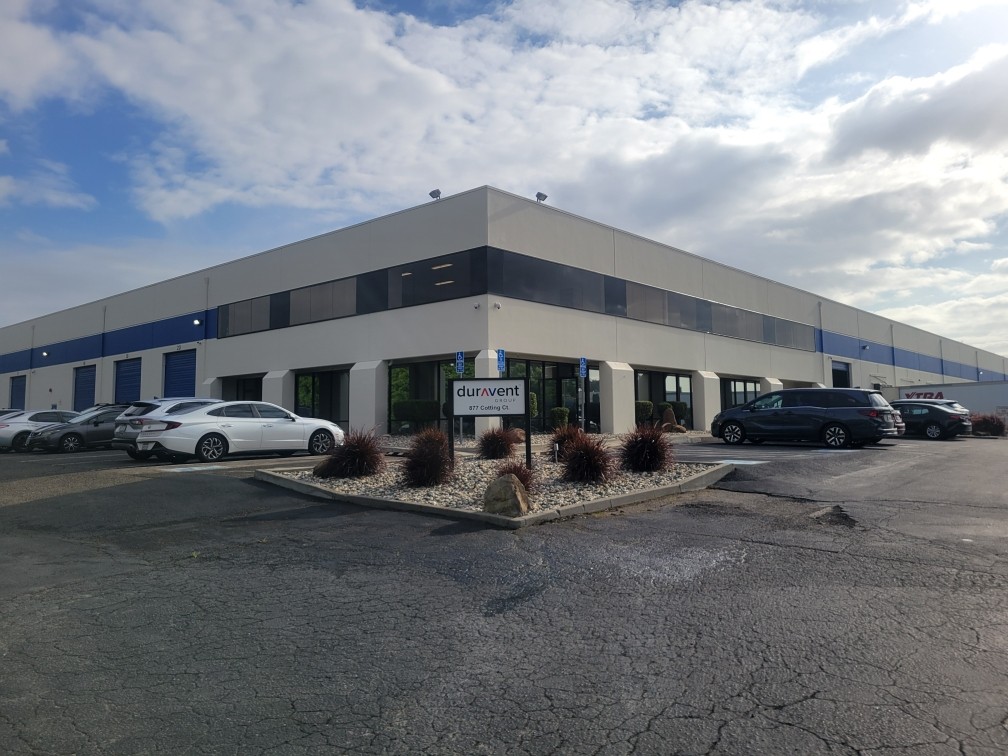 Commercial Building Exterior painted by Wall 2 Wall Painting