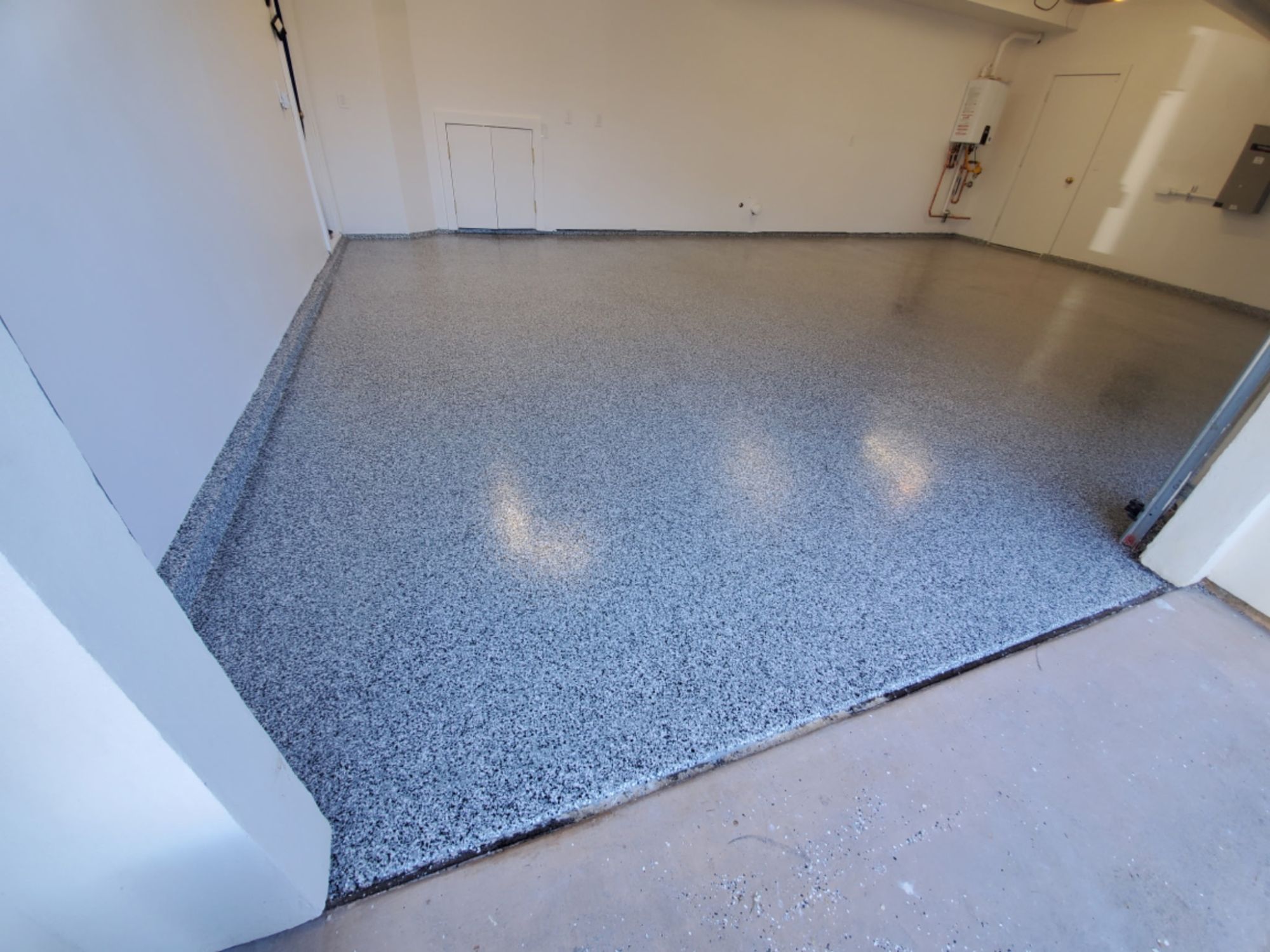 Garage Epoxy Floor Coating painted by Wall 2 Wall Painting